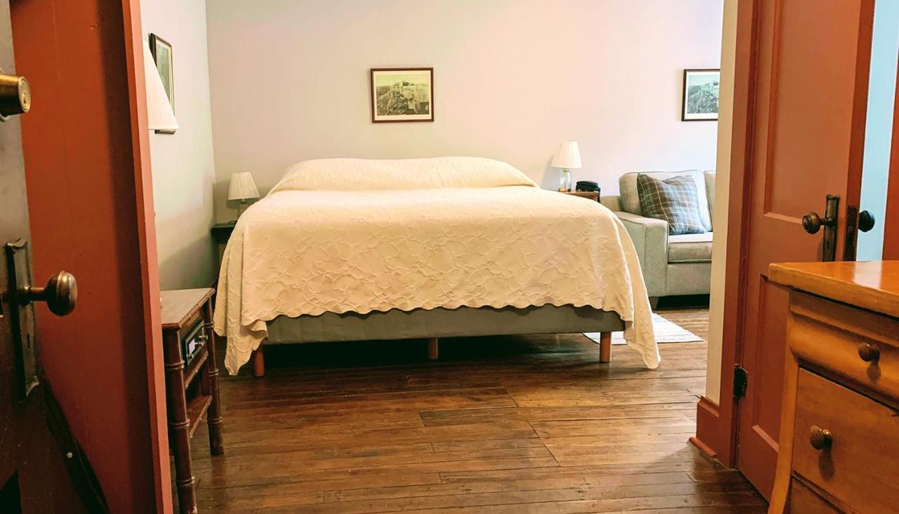 Lakeside Inn Ngoại thất bức ảnh